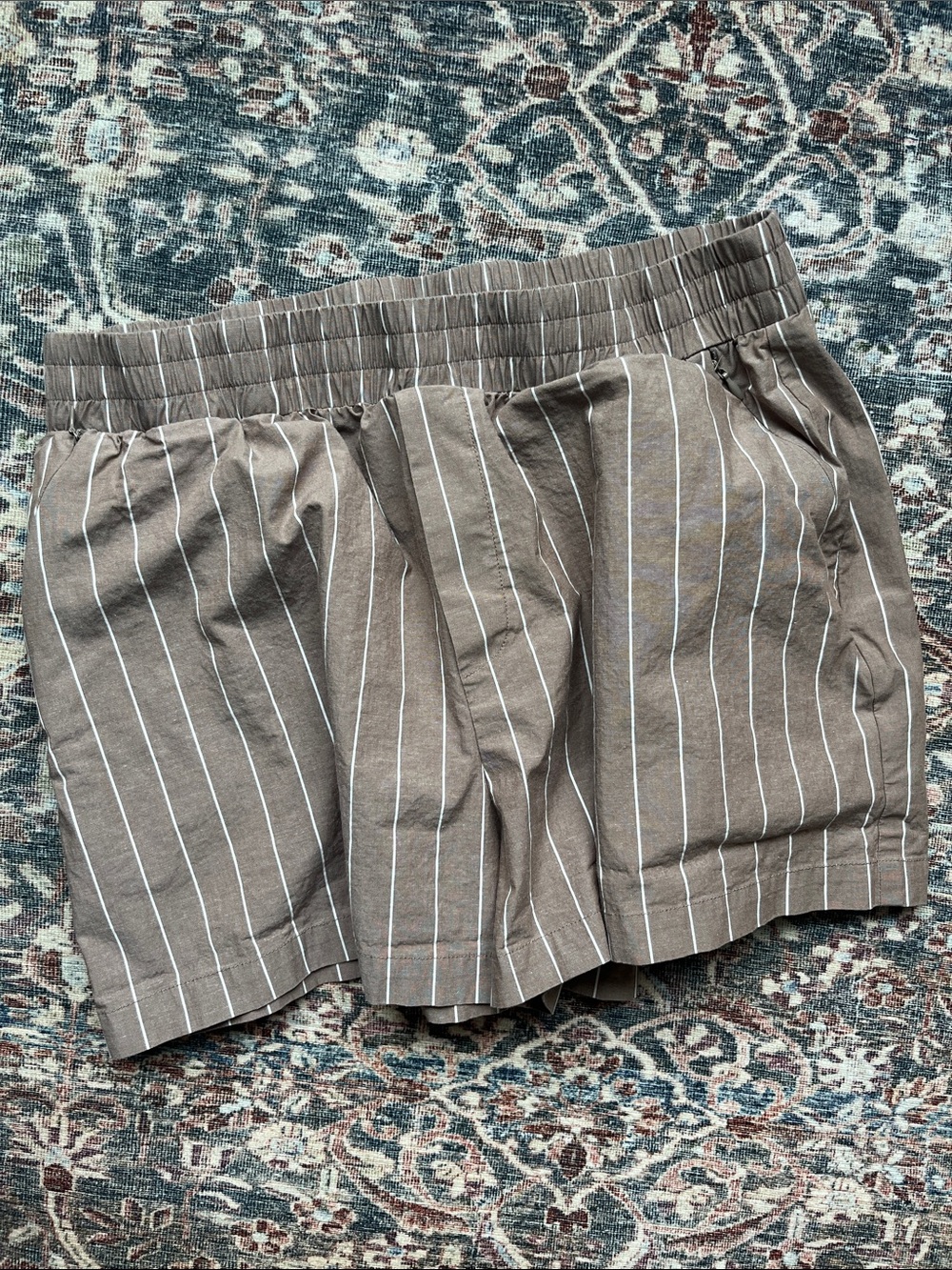 Good American Taupe Pinstripe Elastic-Waist Shorts